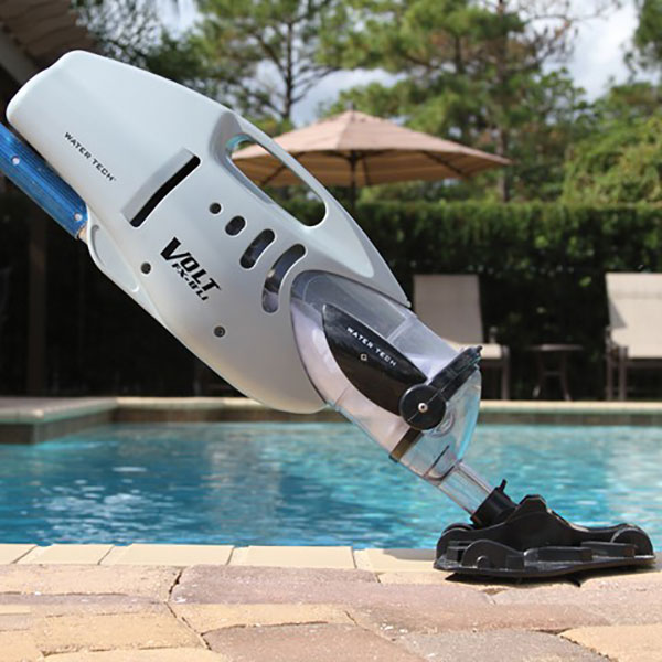 Water Tech Volt FX8 Li Luxury Pool & Spa