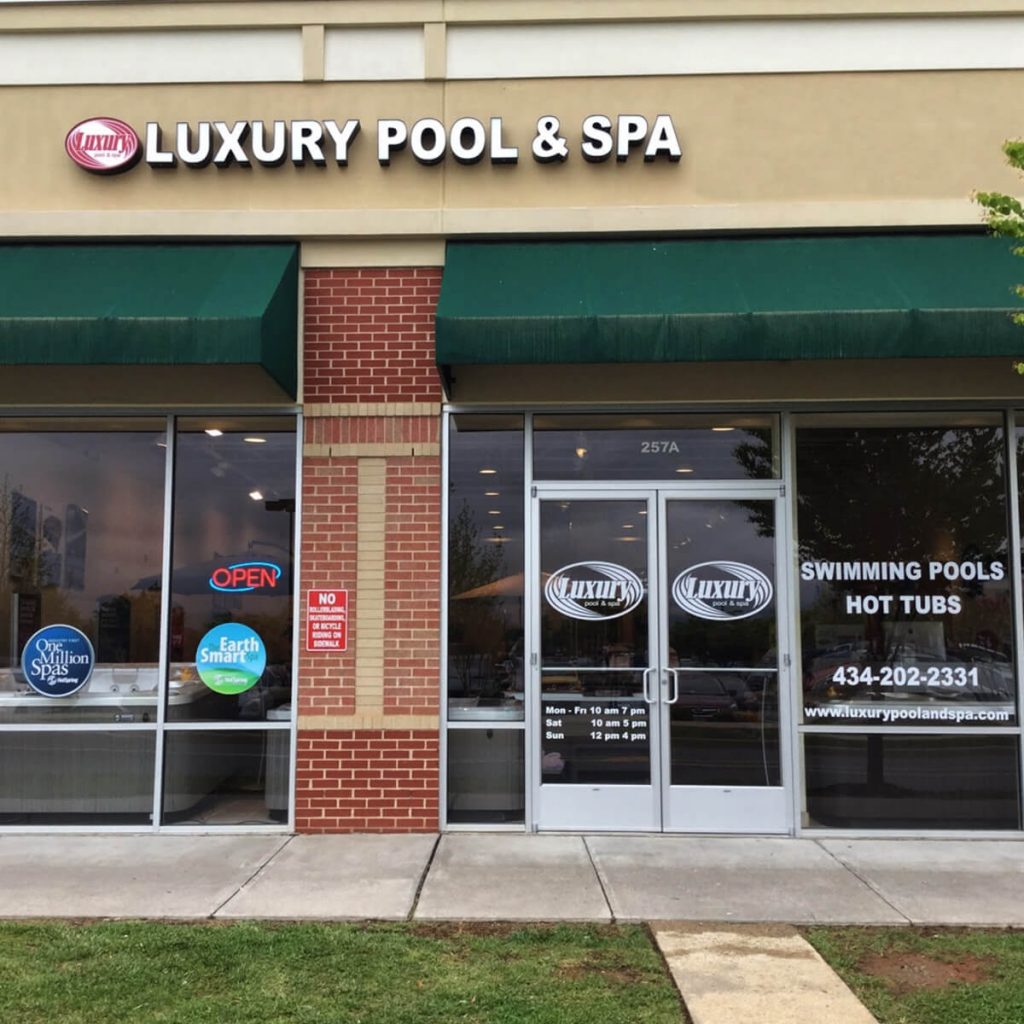 Charlottesville Luxury Pool & Spa