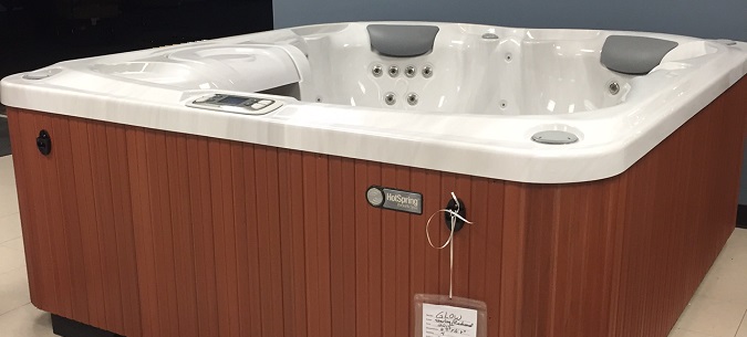 Used Hot Tubs Family Image